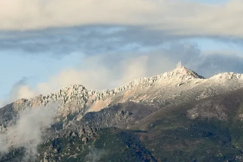 Historical Mount Ogden repeater-site photograph, 2019, 1